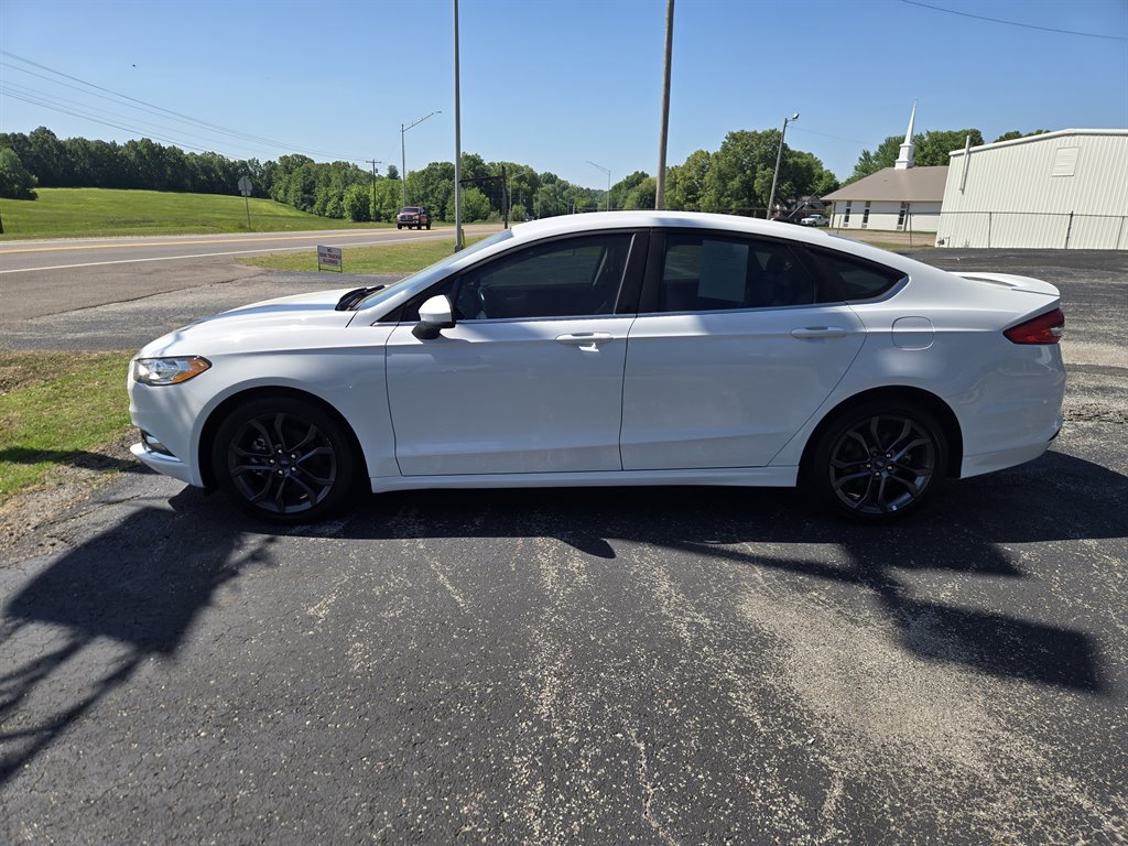 2018 Ford Fusion SE FWD's photo