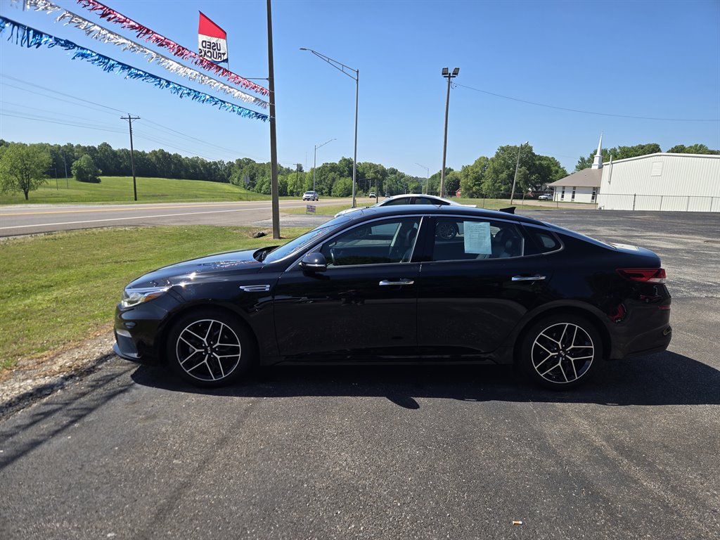 2020 Kia Optima SE's photo