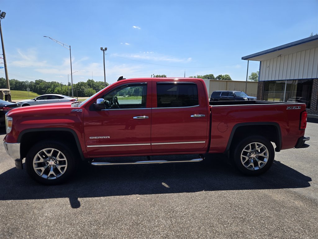 2015 GMC Sierra 4WD Crew Cab SLT SWB's photo